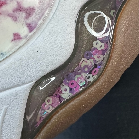 NIB Skechers Premium Heritage D'Lites 3.0 Air Sparkling Lady Butterfly Limited - Picture 13 of 15